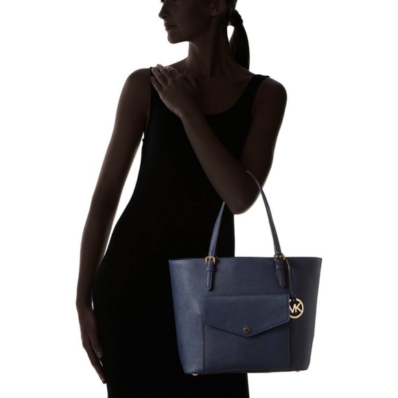 NWOT Michael Kors Blue Large Jet Set Saffiano - Picture 4 of 8